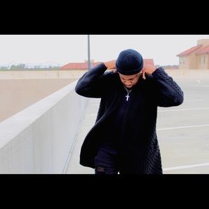 Meet your Posher, Jenari